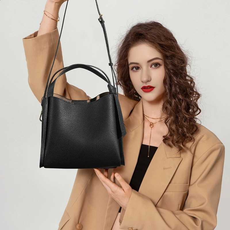 Women Cowhide Genuine Leather Handbags Vintage Shoulder Bag Female Crossbody Bags High Quality 2026 New Model Bucket Bag H2609051