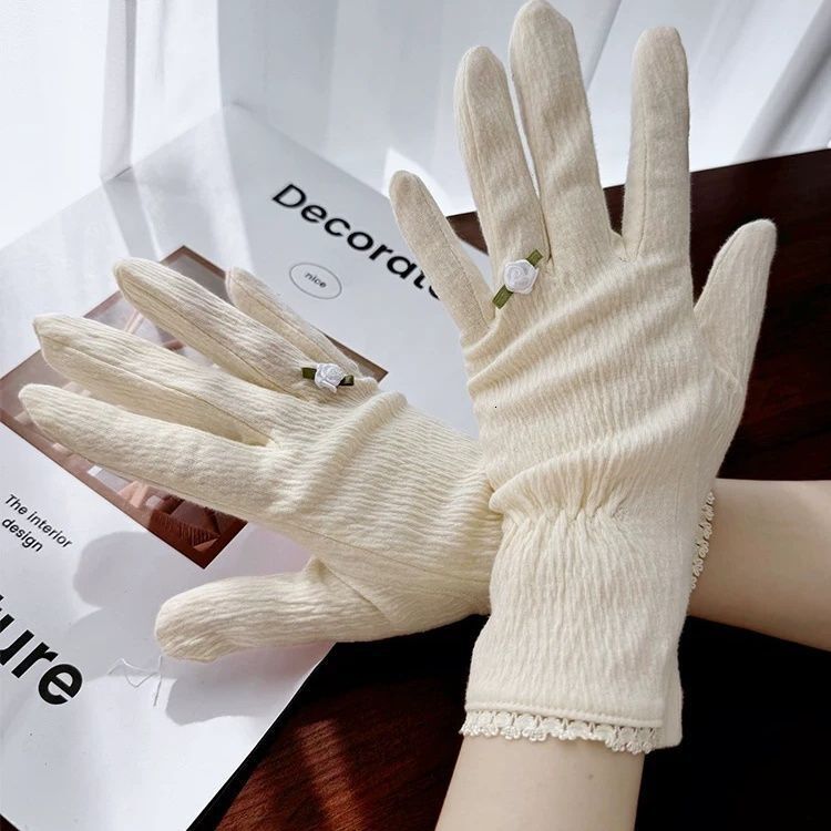 Japanese-style small floral women's gloves summer sun UV protection, touch-screen compatible, thin breathable for cycling and driving