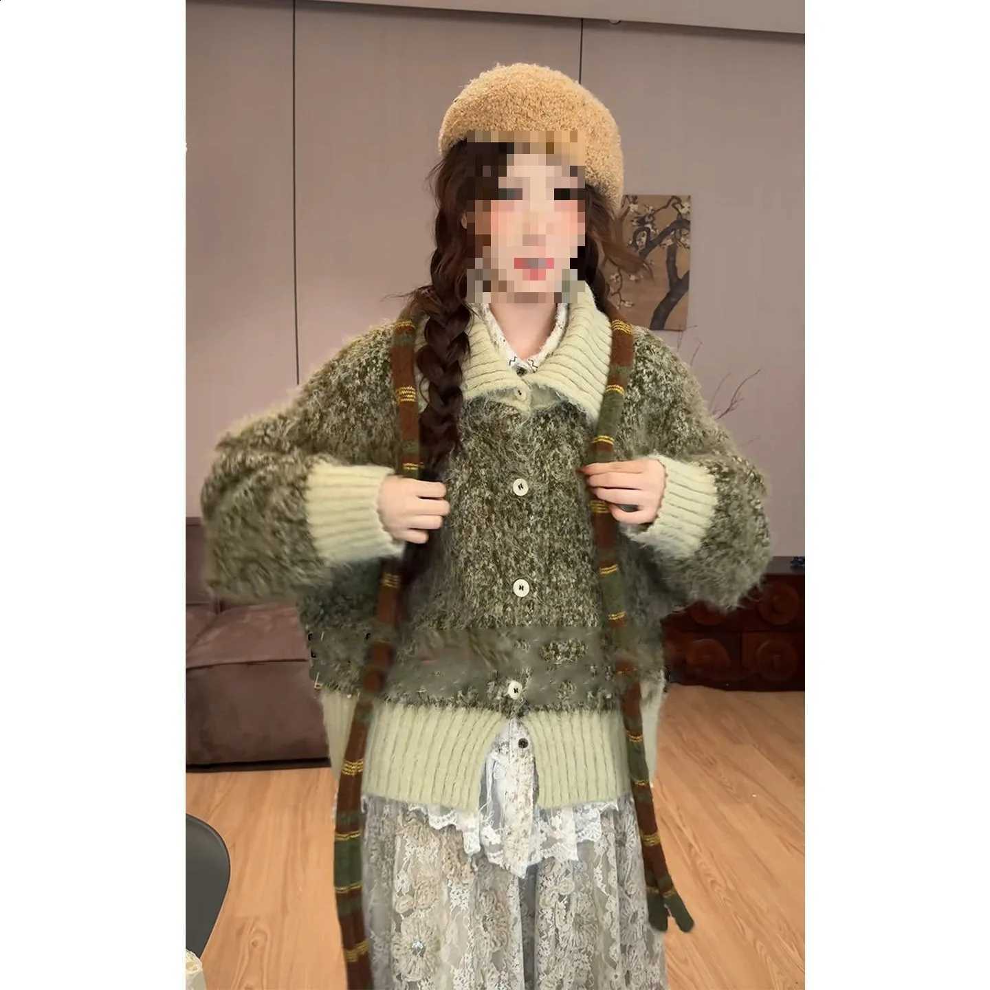 Coat Green Knitted Sweater Women's Thickened V-neck Cardigan Lazy Style Autumn Winter New Arrival French Collar Knitwear J260916