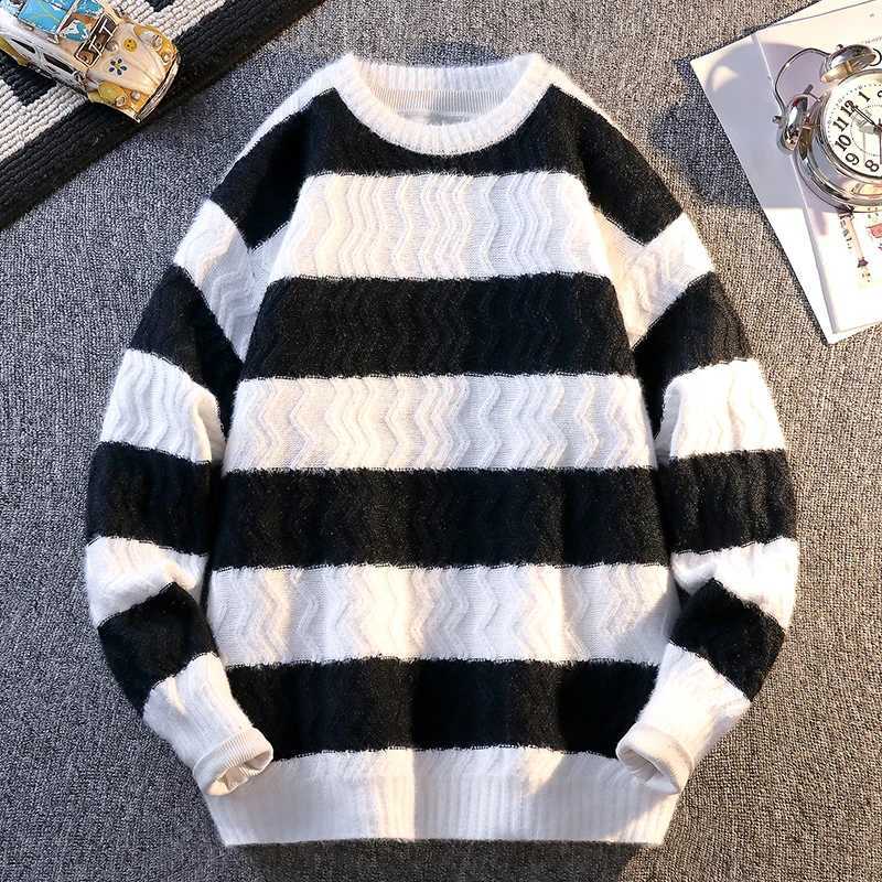 Striped 2025 Autumn/Winter Vintage Classic Knitted Sweater High Street Hip Hop Men's Clothing Warm Bottom Top Christmas HoodiesW260915