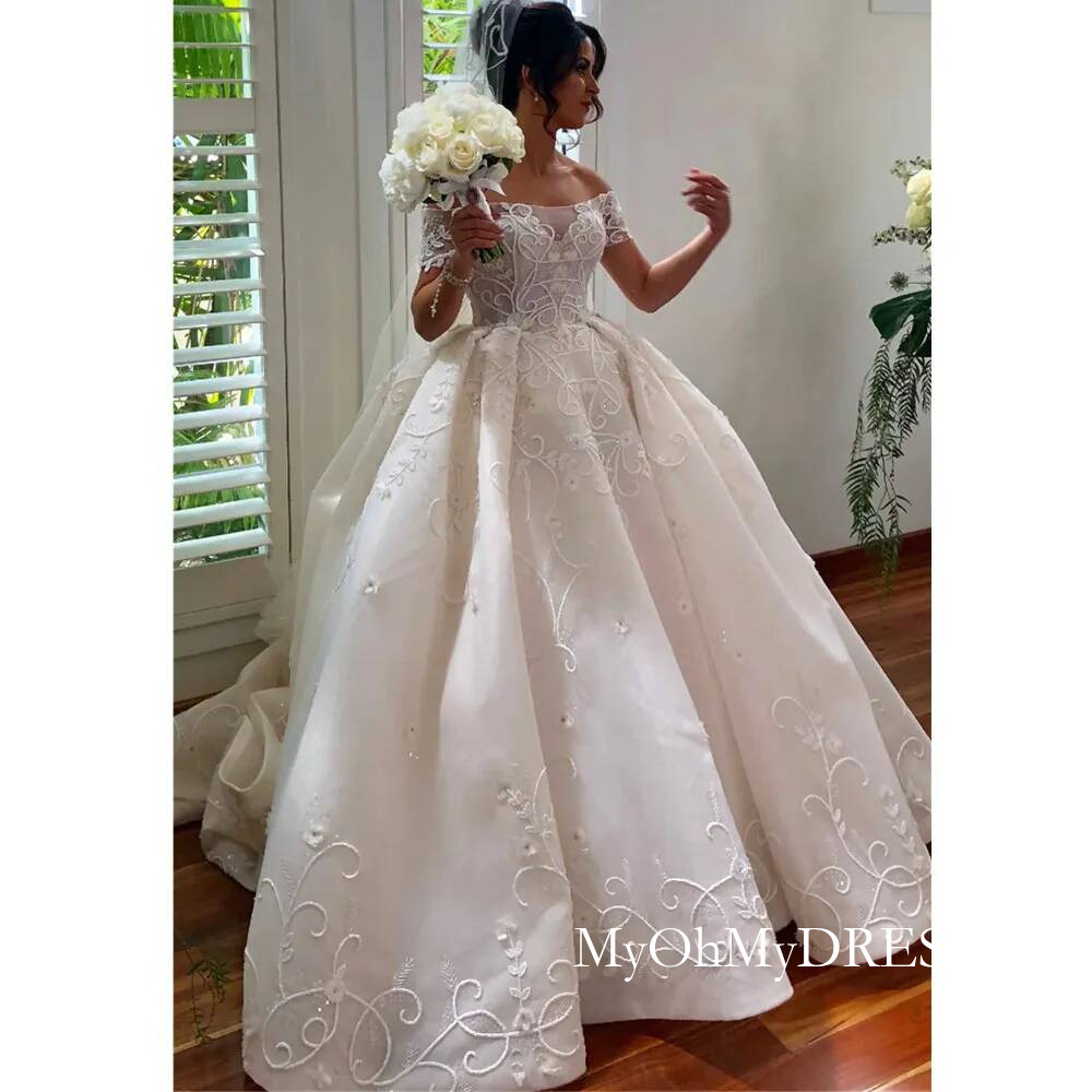 Plus Size Wedding Dress Cap Sleeves Big Bridal Gowns Appliques Lace Up Back Gorgeous Lady Marriage Dresses White Ivory Y916