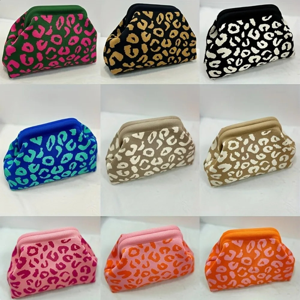 From China Women's Knitted Large Capacity Travel Cosmetic Bags Travel Accessories Cosmetics and Skin Care Products Storage 260916