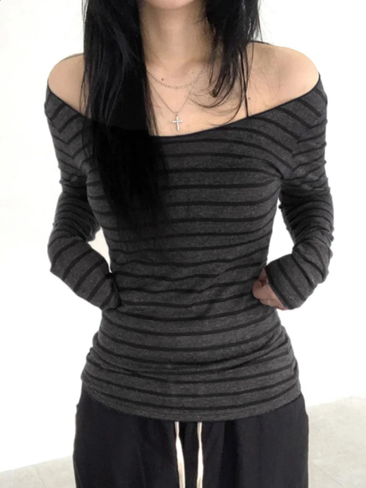 Japanese Basic Slim Long Sleeve Stripe Tee Off Shoulder O Neck Korean Street Style Spring Autumn Y2K Gray T Shirt Women 260917
