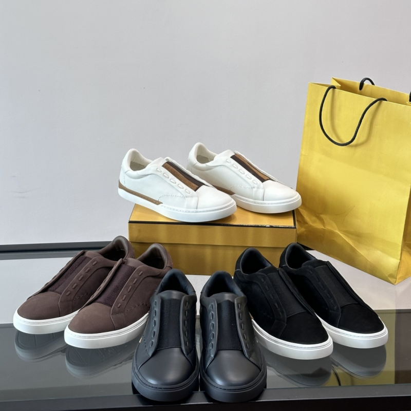 2026 New Men's Low-Top Casual Board Shoes Fashion Color Block Lace-Up Skate Sneakers Street Style Walking Shoes