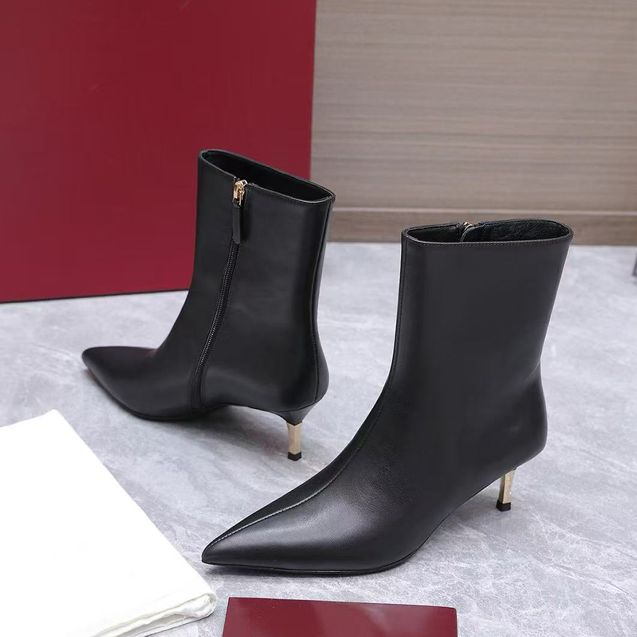 26498 10A high-quality new autumn and winter metal stiletto heel Martin boots for women, side zipper pointed toe high heels, powerful biker riding b
