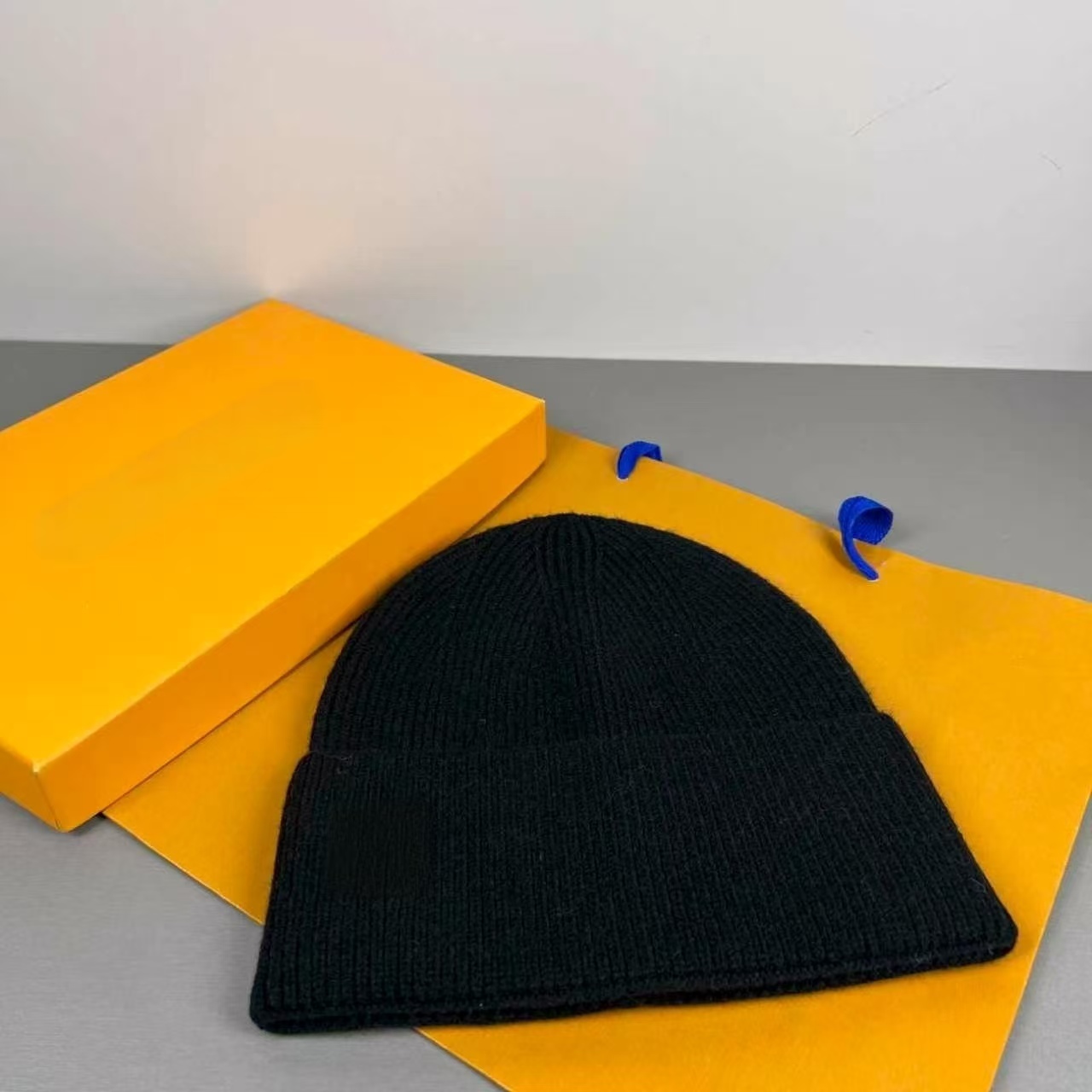 2026 witner new Winter Knitted Beanie Cap, Unisex Cotton Wool Cashmere Ribbed Cuff Hat, Adjustable Strap, Checked Weave, Grey Black Winter Knit Skul