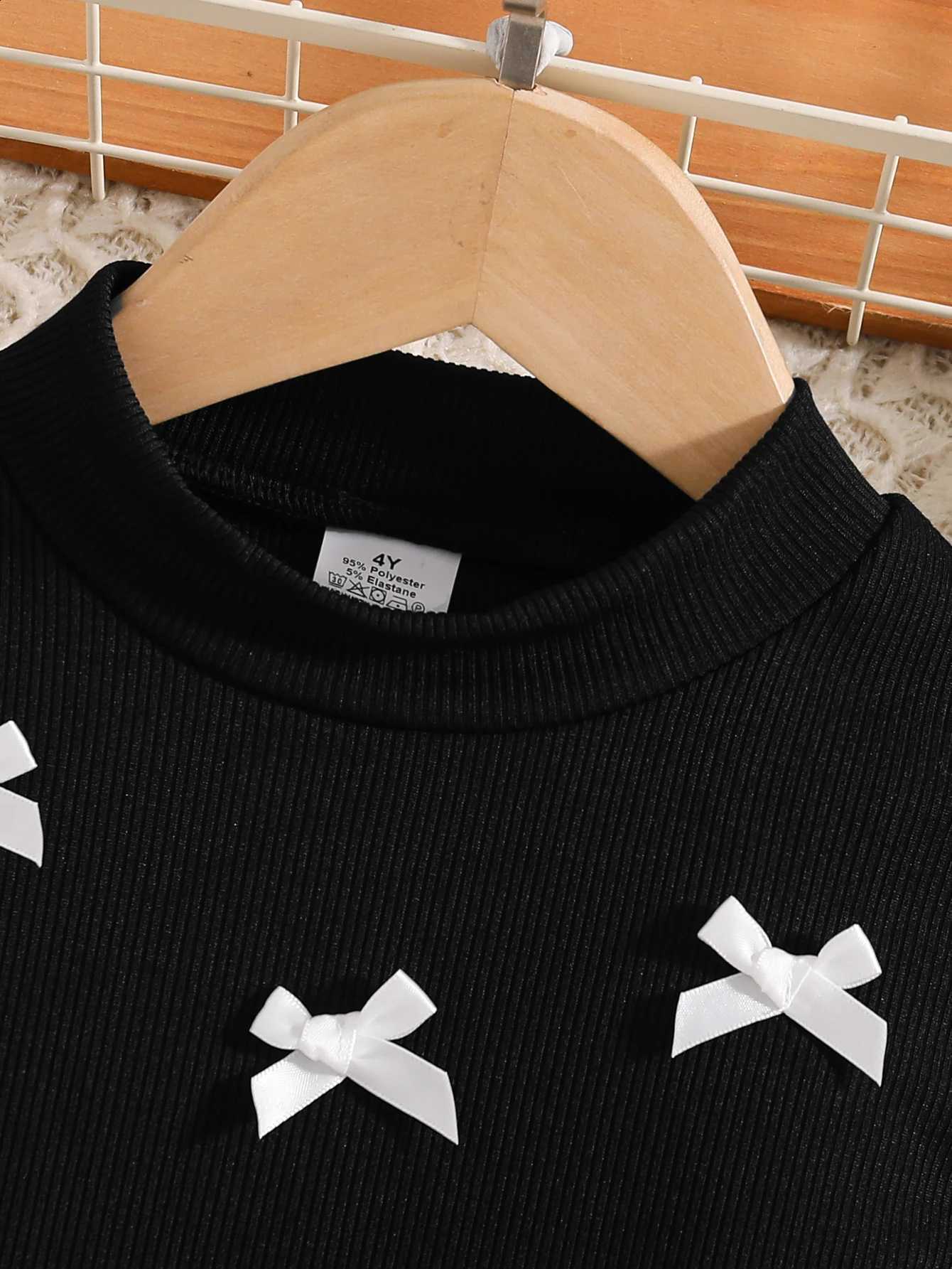and Autumn s Fashionable Spring and Elegant Outfit 2Piece Set Black Knitted Turtleneck LongSleeve Base Top Plaid Asymmetrical Skirt s Suit Su W26091