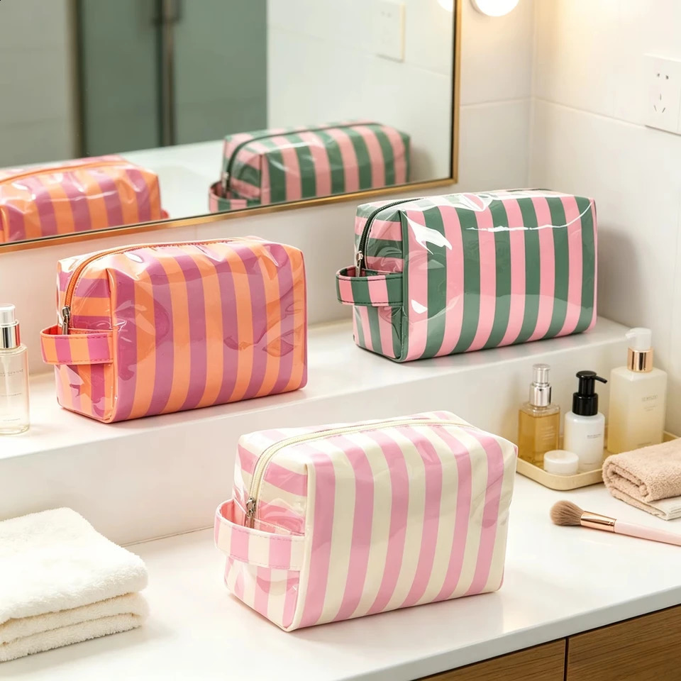 Large Capacity Striped Travel Cosmetic Bag Portable Toiletry Organizer Waterproof Makeup Pouch for Skincare Storage Vacation Bus 260917
