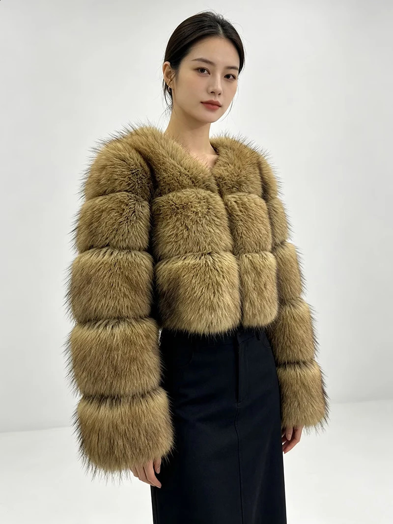 ZADORIN y Cropped Faux Raccoon Fur Coat Woman Winter Fashion O Neck Long Sleeve Short Fluffy Jacket Coats Tops 260917