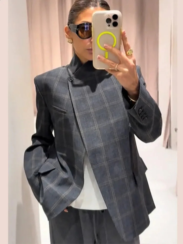 Irregular Plaid Blazer Jacket Women Fashion Stand Collar Full Sleeve Split Loose Short Jackets Lady Daily Commute Office Coat 260917