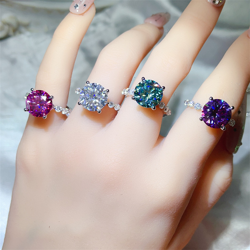 Luxury 5 Color Moissanite Round Cut Side Stone Sparkling Fashion Jewelry Gift Engagement Wedding Ring