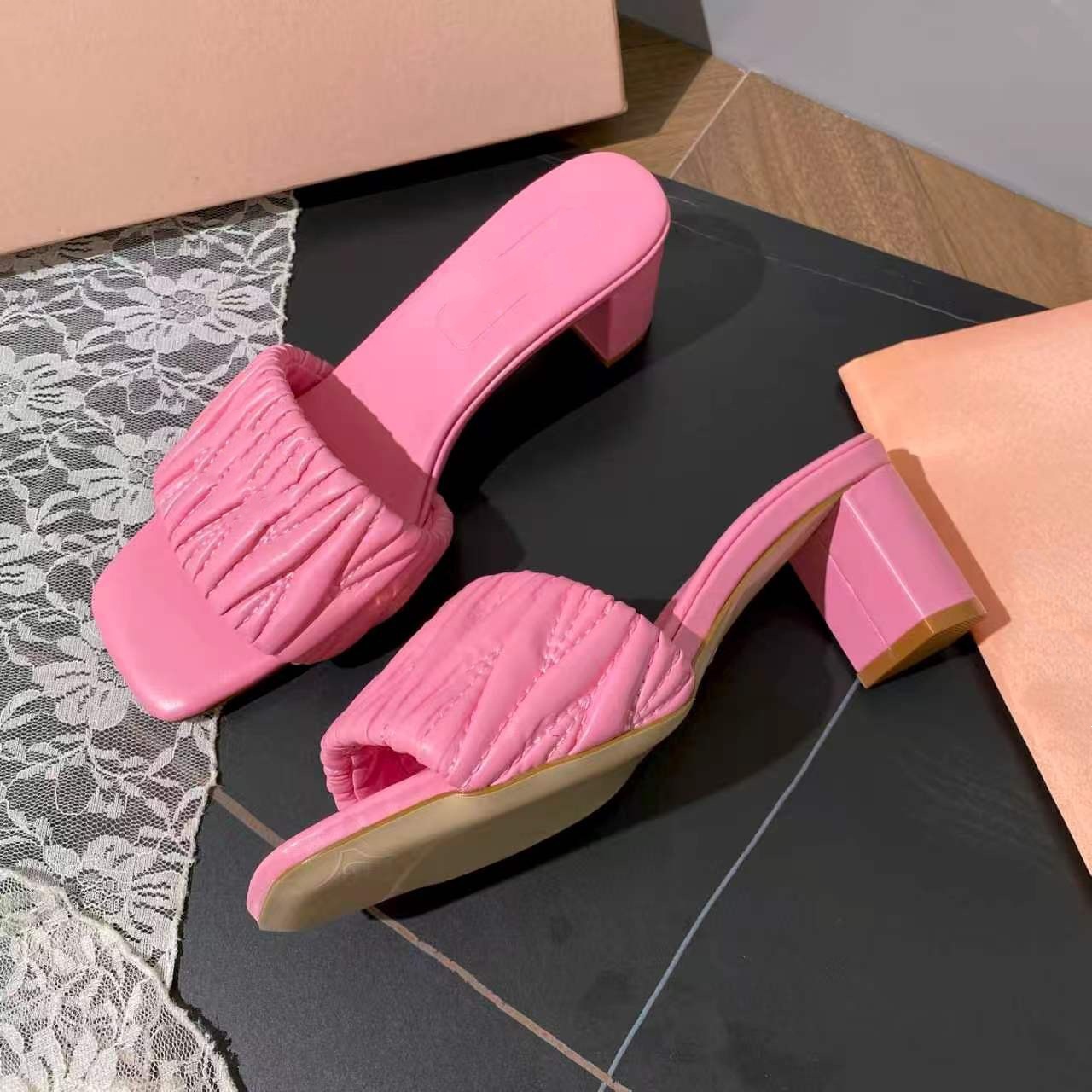 Chaussures rembourrées en peluche Z36-Designer, chaussures haut de gamme pour la maison et l'extérieur, unisexes.