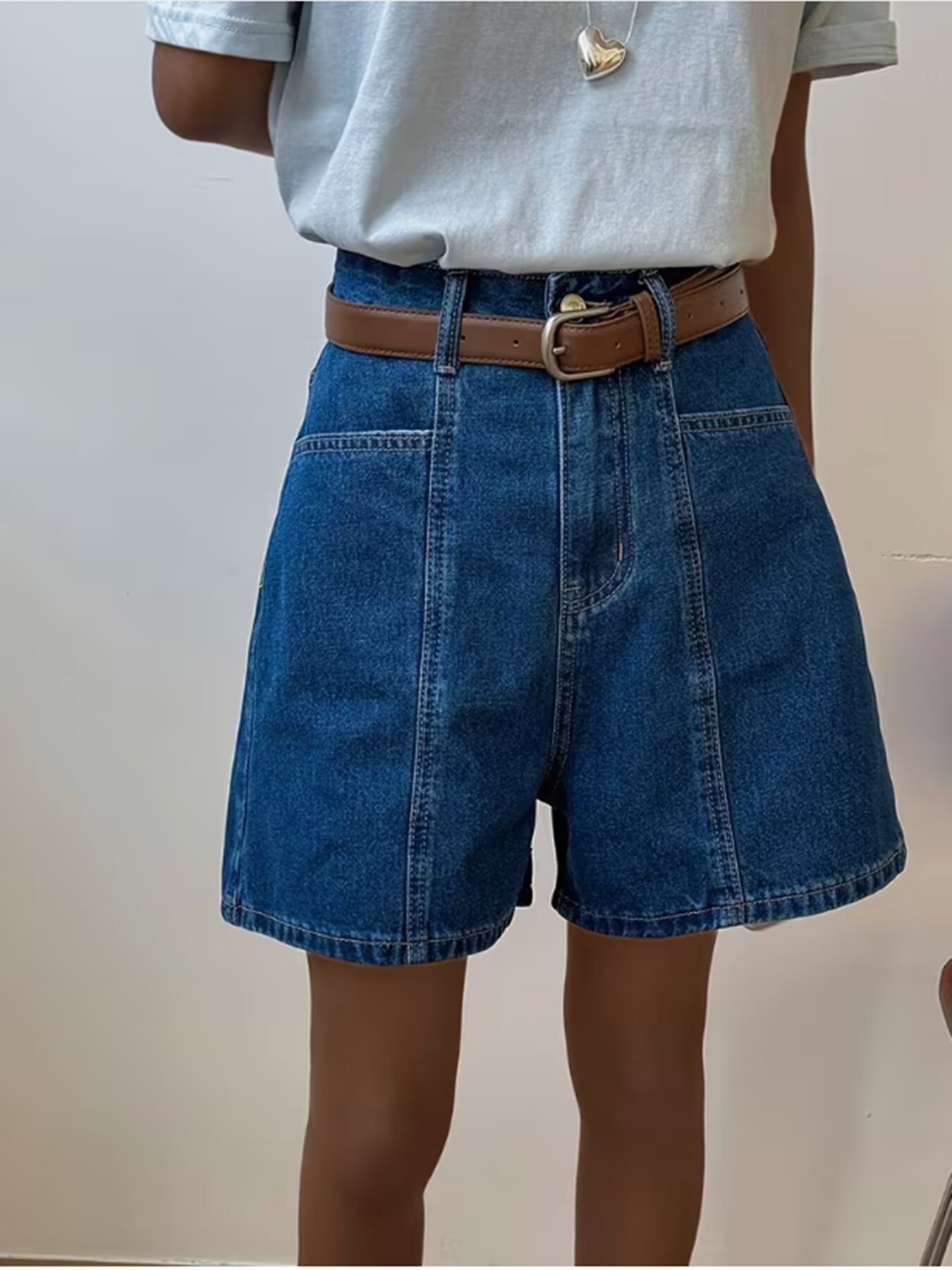 Cross-border bestseller: 2026 new style, loose-fitting, comfortable, and leg-lengthening four-quarter-length denim pants with wide legs 03
