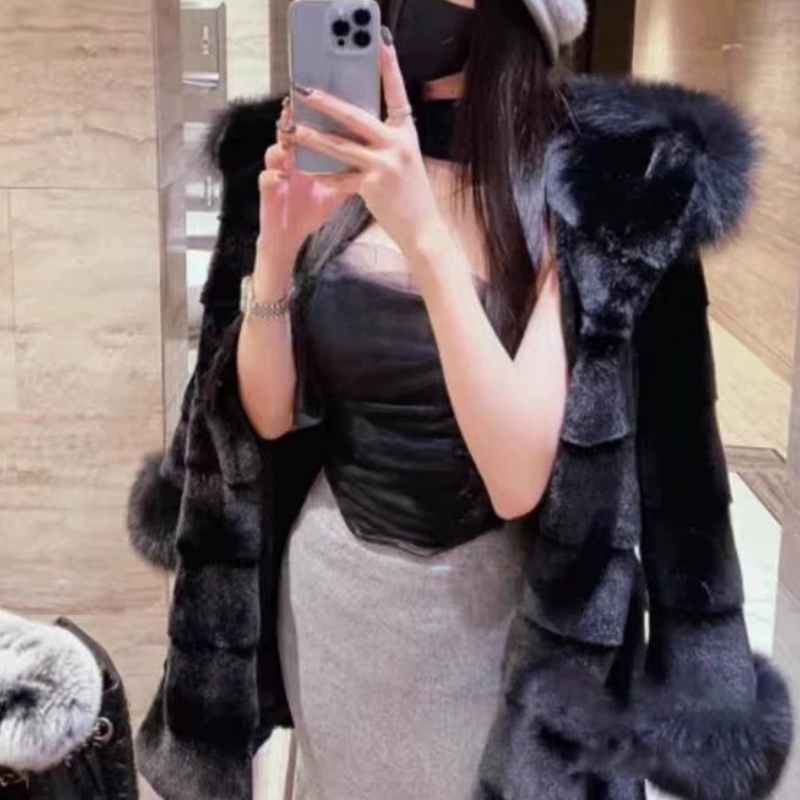 Manteau d'hiver à capuche mi-long pour femme, design bloc de couches empilées, grande capuche, manches bouffantes, ouvert sur le devant, coupe dé