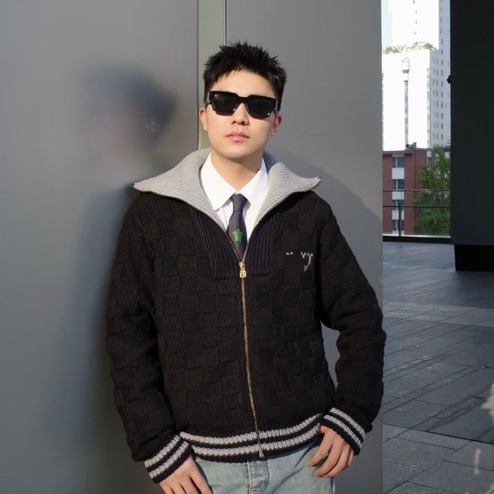 Designer 2026 Autumn/Winter New Collection: Navy Blue Checkered High-Neck Casual Knit Sweater, Unisex Style 81d5