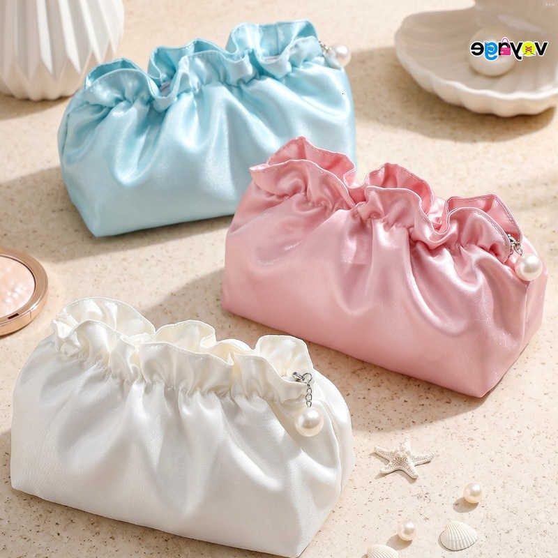 Satin Ruffle Soft Pleated Makeup Bag for Women High Aesthetic Portable Cosmetic Pouch Travel Makeup Storage OrganizerT260917