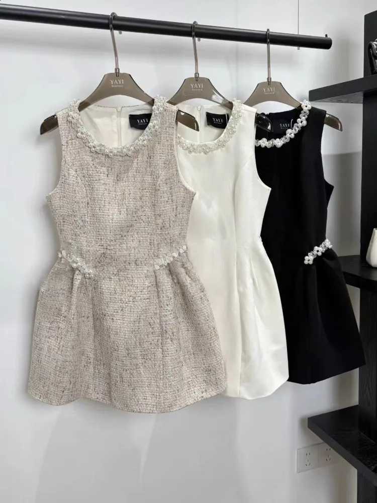 Quality French High Luxury Beading Sleeveless Party Dresses For Women 2026 New Spring Summer A-line Slim Tweed Dress Robe Femmes C260917