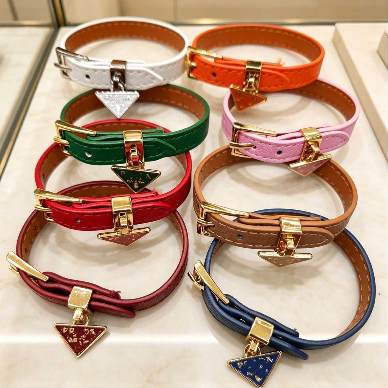 bracelet is adjustable, personalized, light luxury, high-end, and finely crafted leather bracelet jewelry