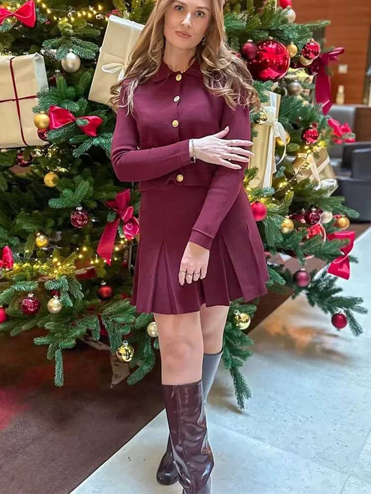 Jacket Women Knitted HH Elegant Skirt Suits 2025 Long Sleeve Pocket Cardigan Coat+Chic Mini Skirts Womens Knittwear SetsW260915