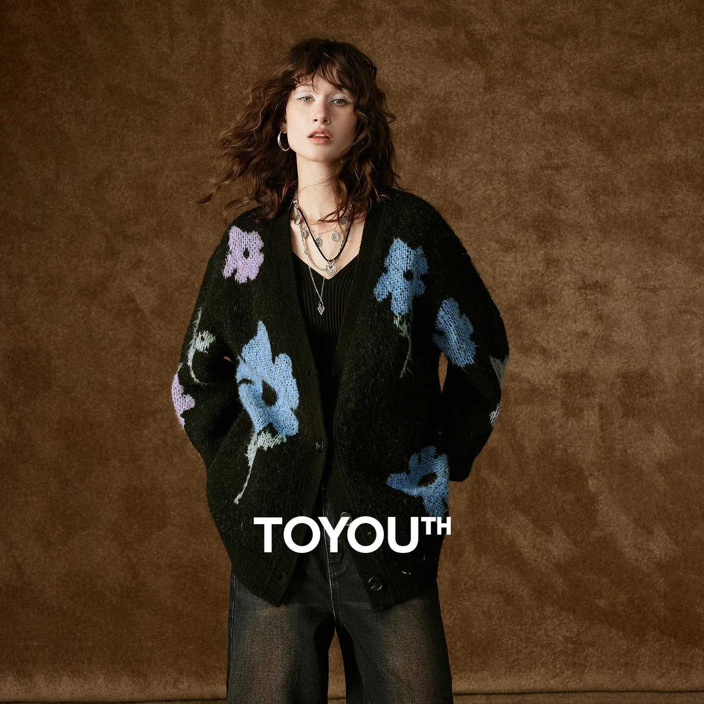Coats TOYOUTH Women Sweater 2025 Winter NewAsymmetric Glutinous Rice Velvet V-Neck Cardigan J260916