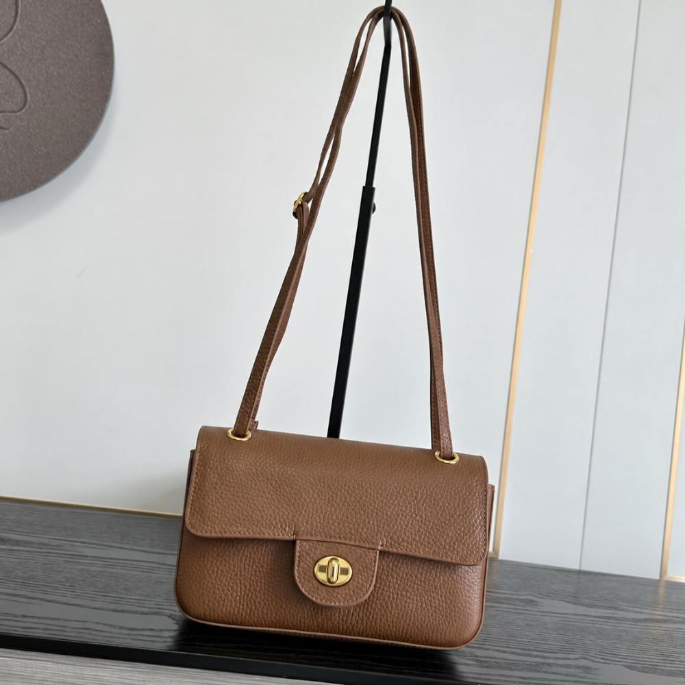 Underarm Shoulder Bag Elegant Grained Cowhide Flap Turn Lock Slim Strap Purse for Dates and Shopping Top-Tier Designer New Arrival