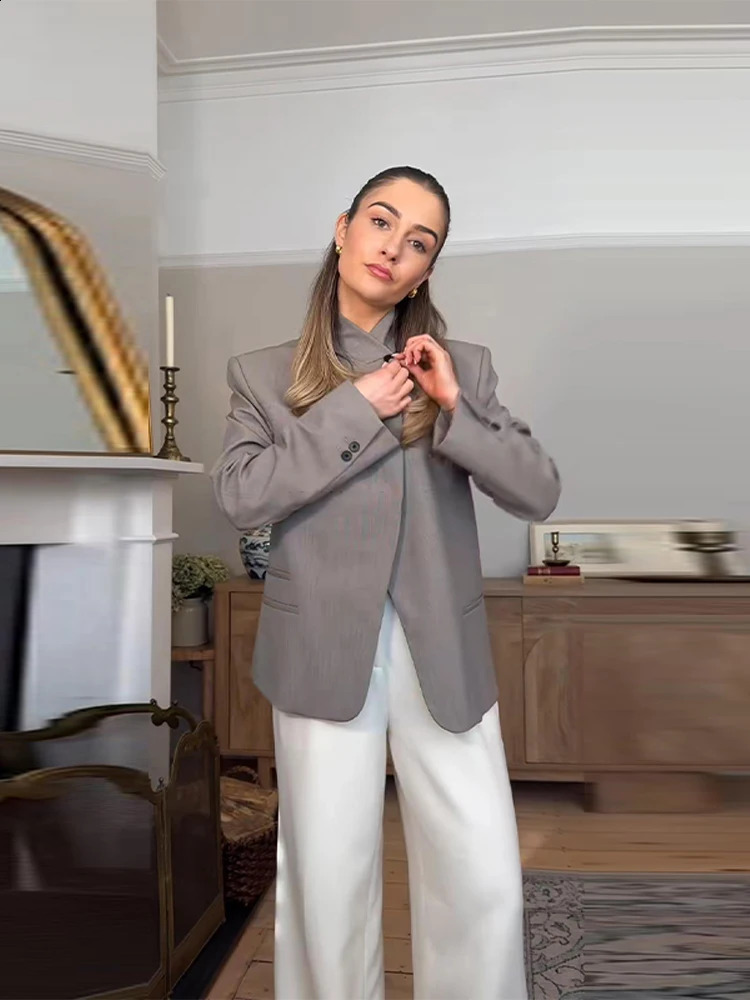 Stand Collar Side Placket Suit Jacket Women Elegant Long Sleeve Button Pocket Loose Coats Spring Chic Office Lady Outerwears 260917