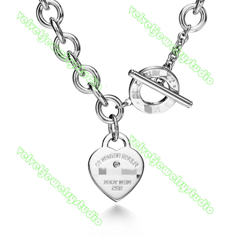 Designer Womens Mens Jewelry Necklace OT Heart Necklace Series Heart-Shaped Fashion Chain Popular Online