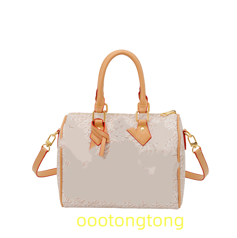 2026 Designer Luxury Bag Women's Woven Fashionable Trendy Shoulder And Crossbody Dumpling Bag Versatile Commuter Handbag Small Square Bag