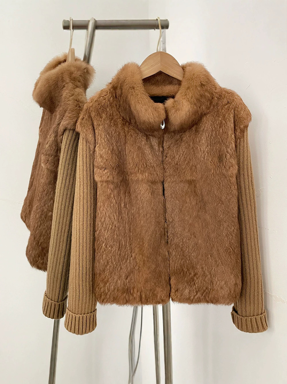 New autumn winter styles: natural, genuine rabbit patchwork knitted warm fur coat, versatile for everyday wear, with a stylish collar and fluffy des