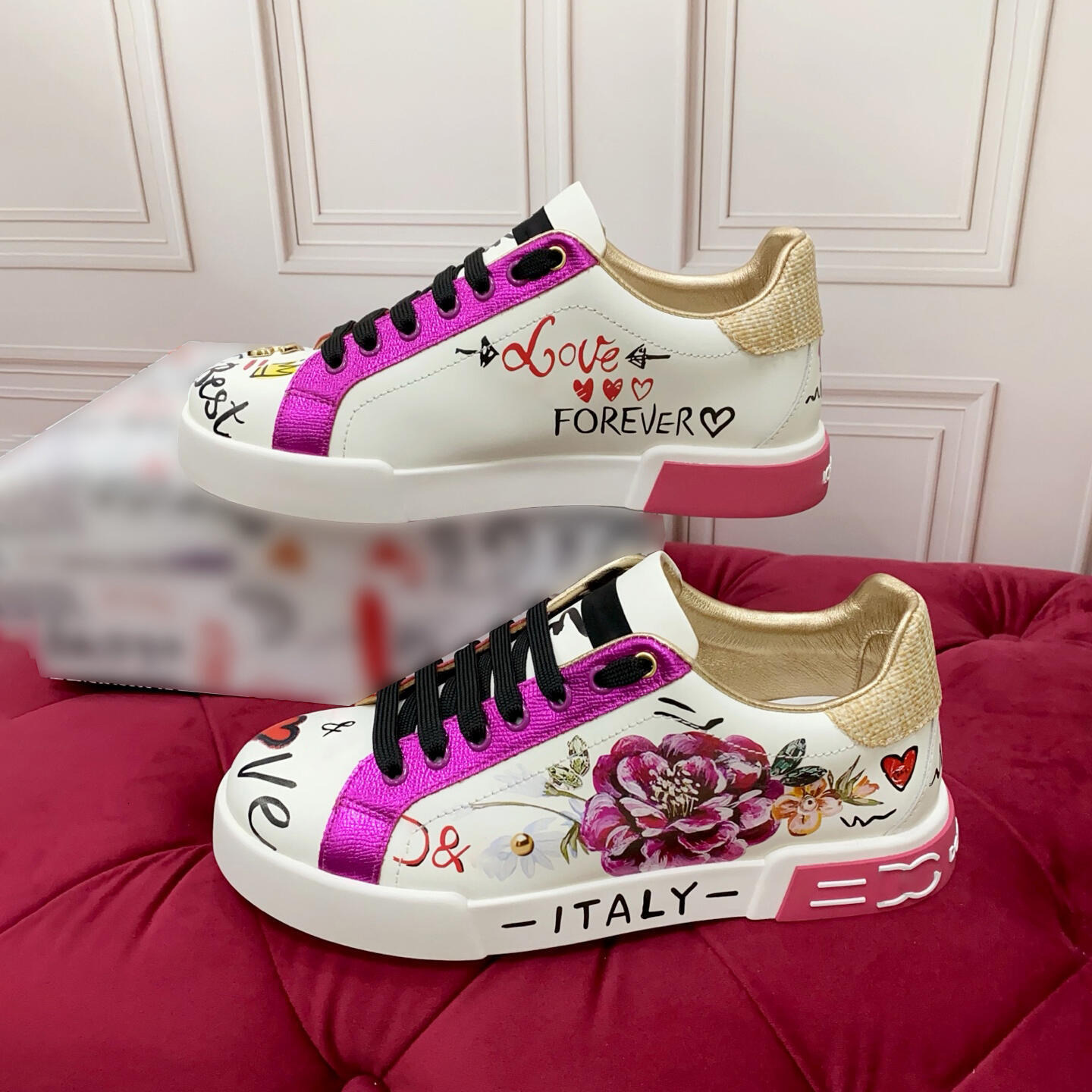 Top quality tennis shoe Lace-up run Fashion Outdoor casual graffiti women loafers luxurys Sneaker white Flat men 1 1 Designer basketball low top tra