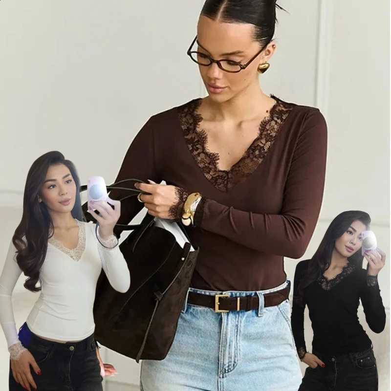 V-neck Lace Patchwork Top European And American Sexy Warm Fashionable Women Interior Winter Warm Thick Women Autumn Clothes H260916