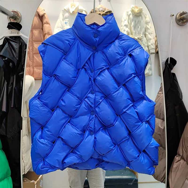 2023 Top Quality Winter Women High Street Knitted 90% White Duck Down Sleeveless Vest Female Loose Warm Puffer Jacket H260917