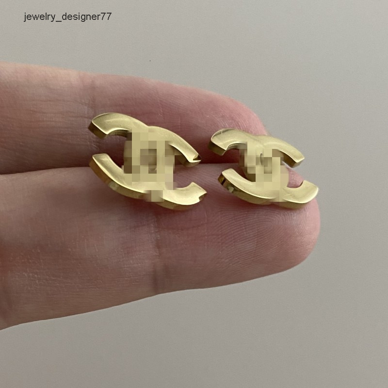 Not Fading Luxury Designer Titanium Steel Elegant Studs Top Quality Classic Letter Fashion Earrings For Women