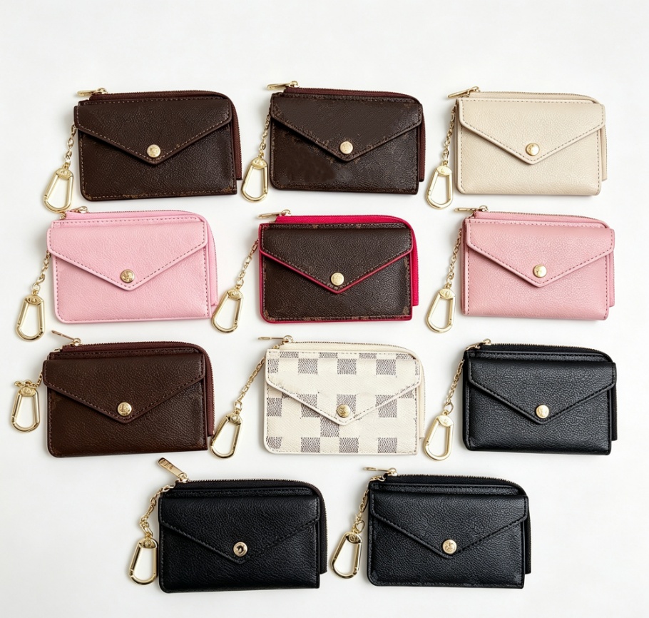 Designer Brand Women Keychain Wallet Brown Old Flower Leather Zipper Multi slot Coin Purses Ladies Portable Zero Wallet Card Bag Essential for Daily