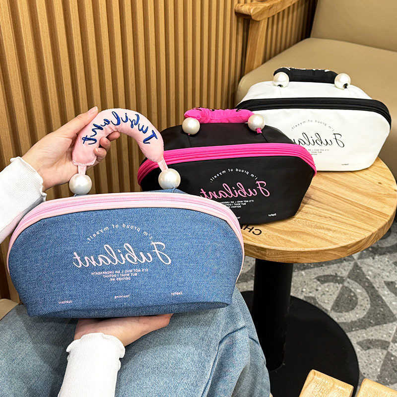 Color Cute Contrast Handheld Makeup Bag Large Waterproof Portable Cosmetic Storage Pouch for Women Daily Travel Makeup OrganizerT260917