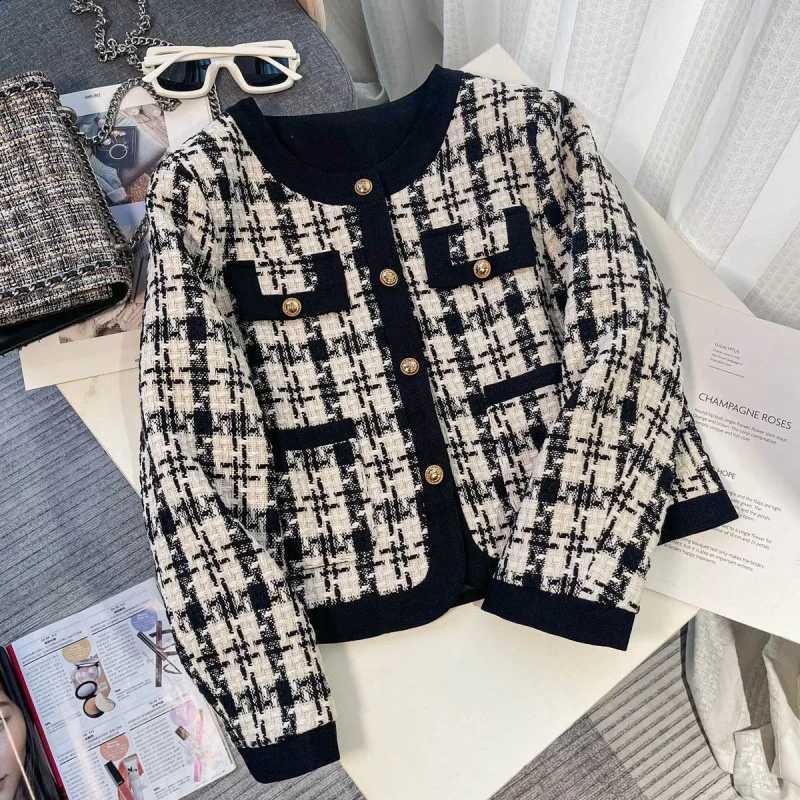 Winter Jackets Autumn Women Loose plaid Short Outwaer 2025 New Female Casual All-match Temperament Warm Ladies Overcoats C260917