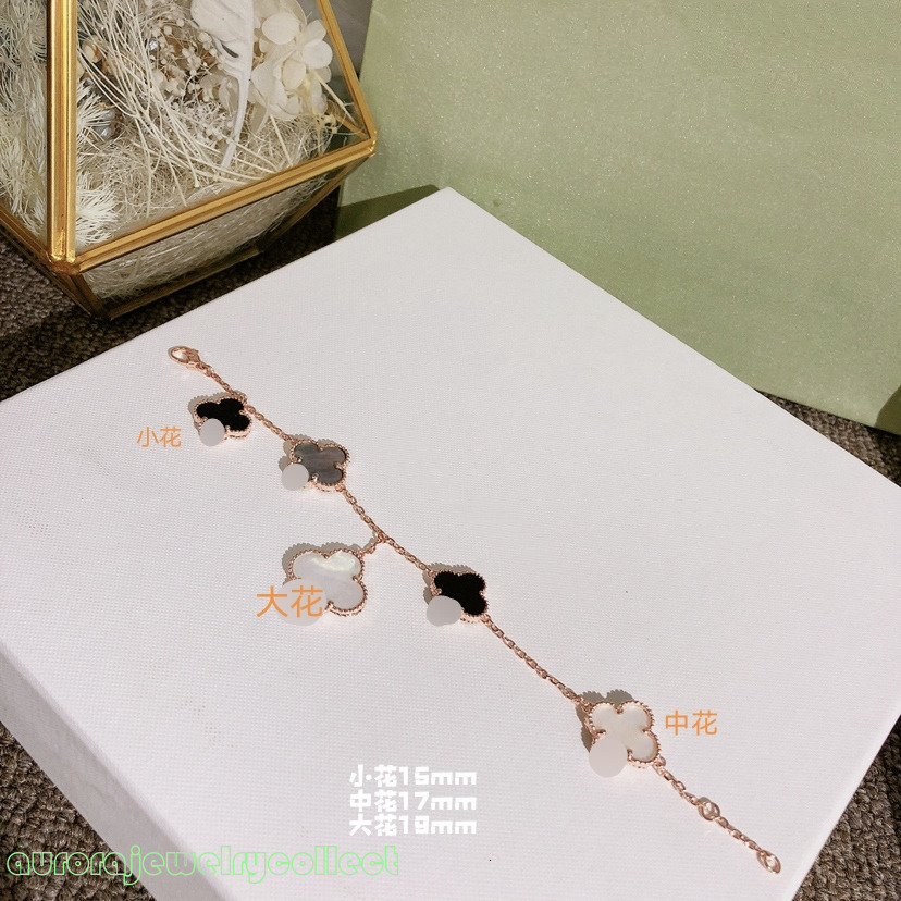 Black White Four-Leaf Clover Five-Flower Bracelet Craftsmanship Light Mother-Of-Pearl Agate Versatile Commuter Jewelry