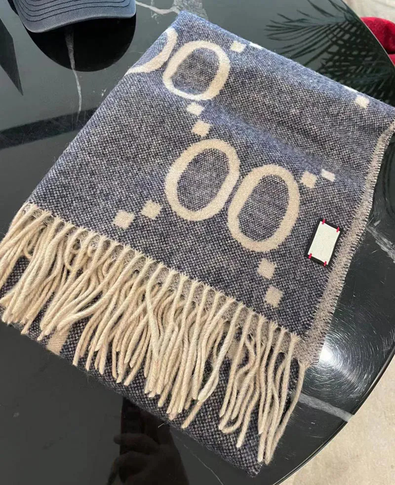 Classic Brand Double Sided Letter Designer Scarf For Women Cashmere Designers Men Tassel Winter Schal Full Letters Soft Warm Wool Luxury Scarfs