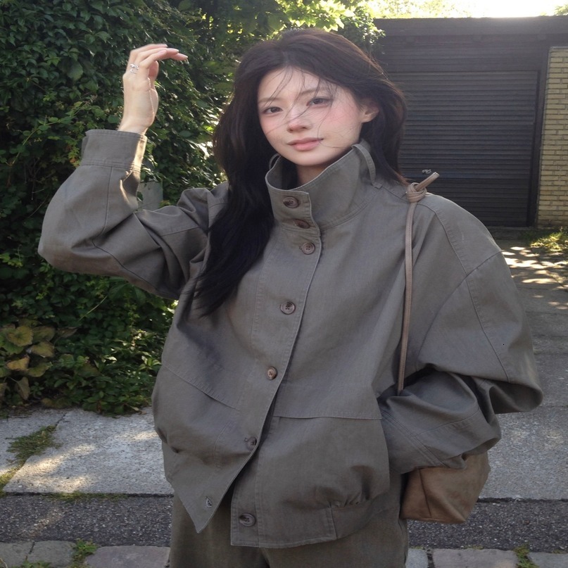 Korean Light Maturity Hong Style Retro Color Series Jacket Japanese Lazy Casual Versatile HighEnd Short Outerwear Women 260916