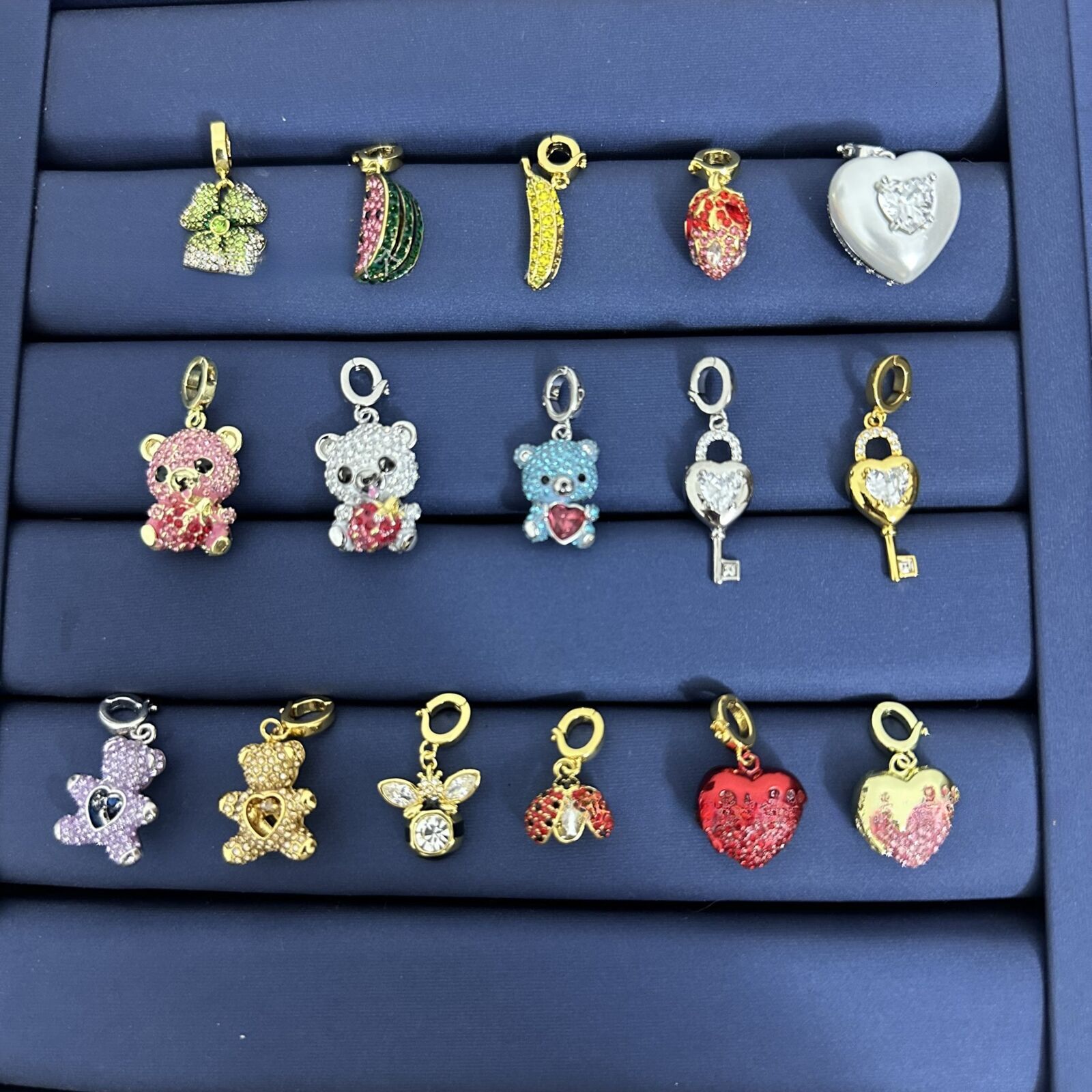 Luxury Jewelry Accessories Bear Heart Designer Key Chain Pendants For Bag Colored Full Diamond Colorful Charms Gift