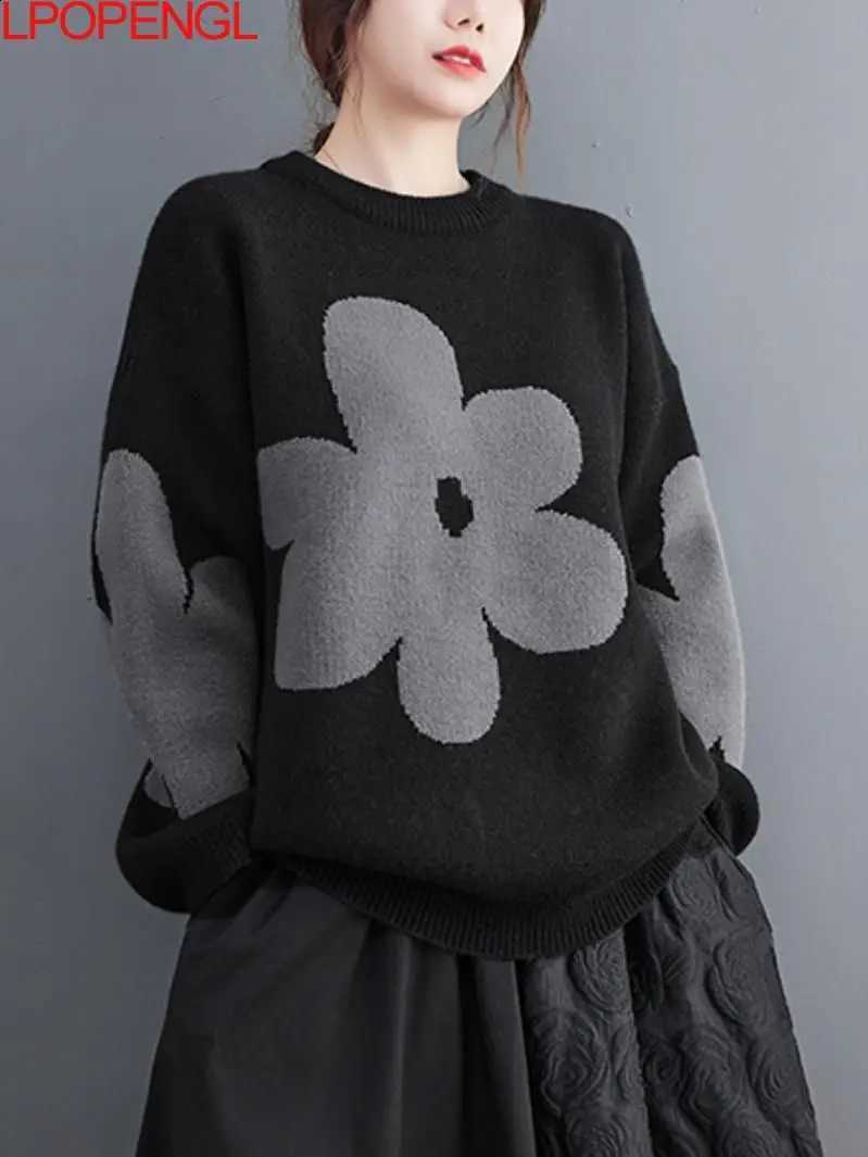Women's Autumn And Winter 2026 New Korean Bottoming Long Sleeves Flowers O-neck Pullover A-straight Vintage Sweater Trend Top X260916