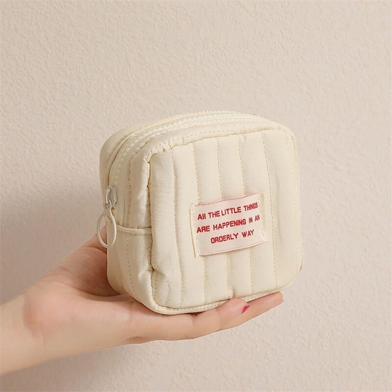 Square Small Makeup Bag Student Small Earphones Zero Wallet Girl Portable Lipstick Storage Bags Korean260911ww