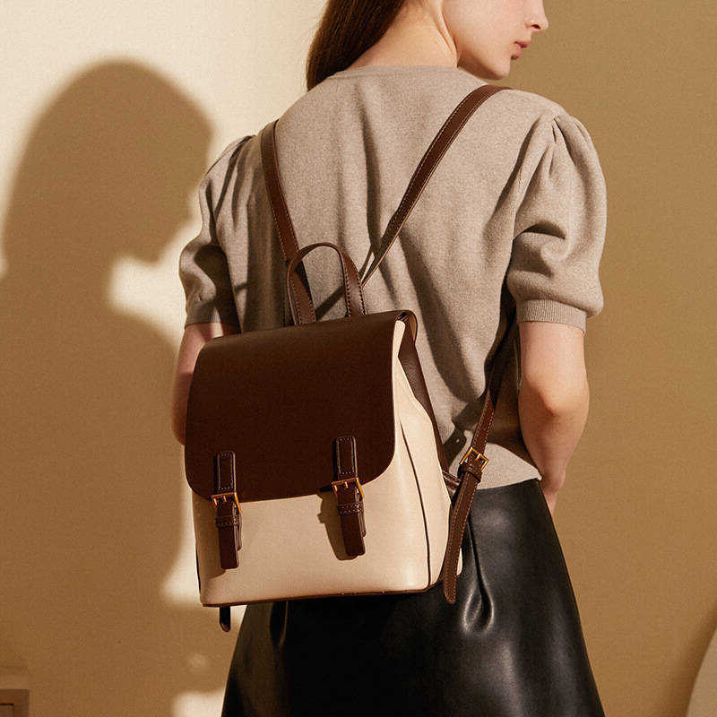 New Spring/Summer 2026 Female College Students Simple Backpack Large Capacity Travel Backpack WomenT260917