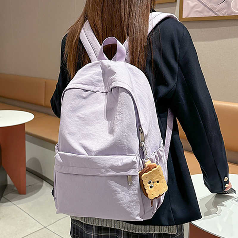 Backpack Simple Student with Large Capacity Multiple Pockets Casual and Lightweight Suitable for Daily and Student UseT260917