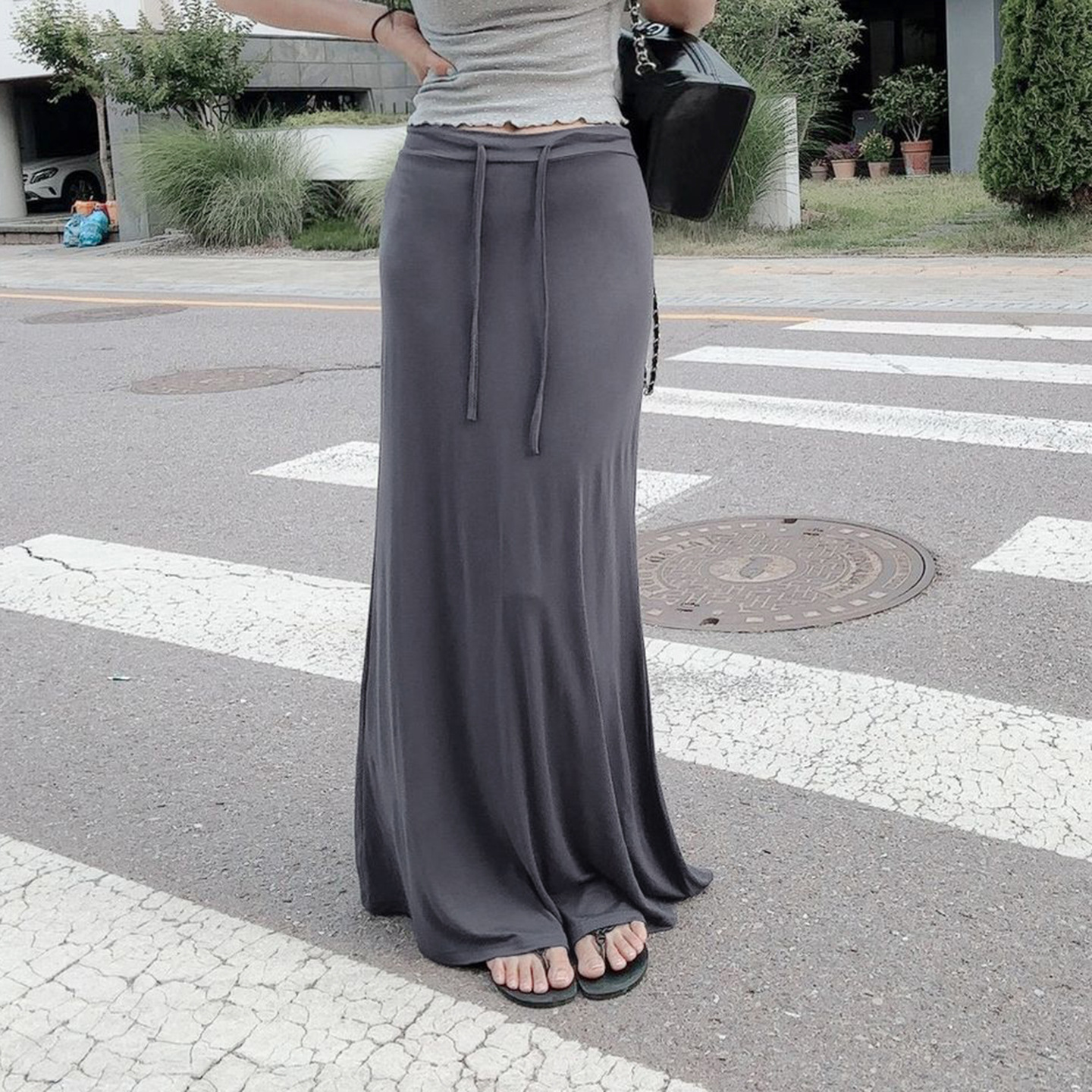 European and American casual minimalist solid-color pencil for women, autumn basic style, flowing knit long skirt with drawstring 5f