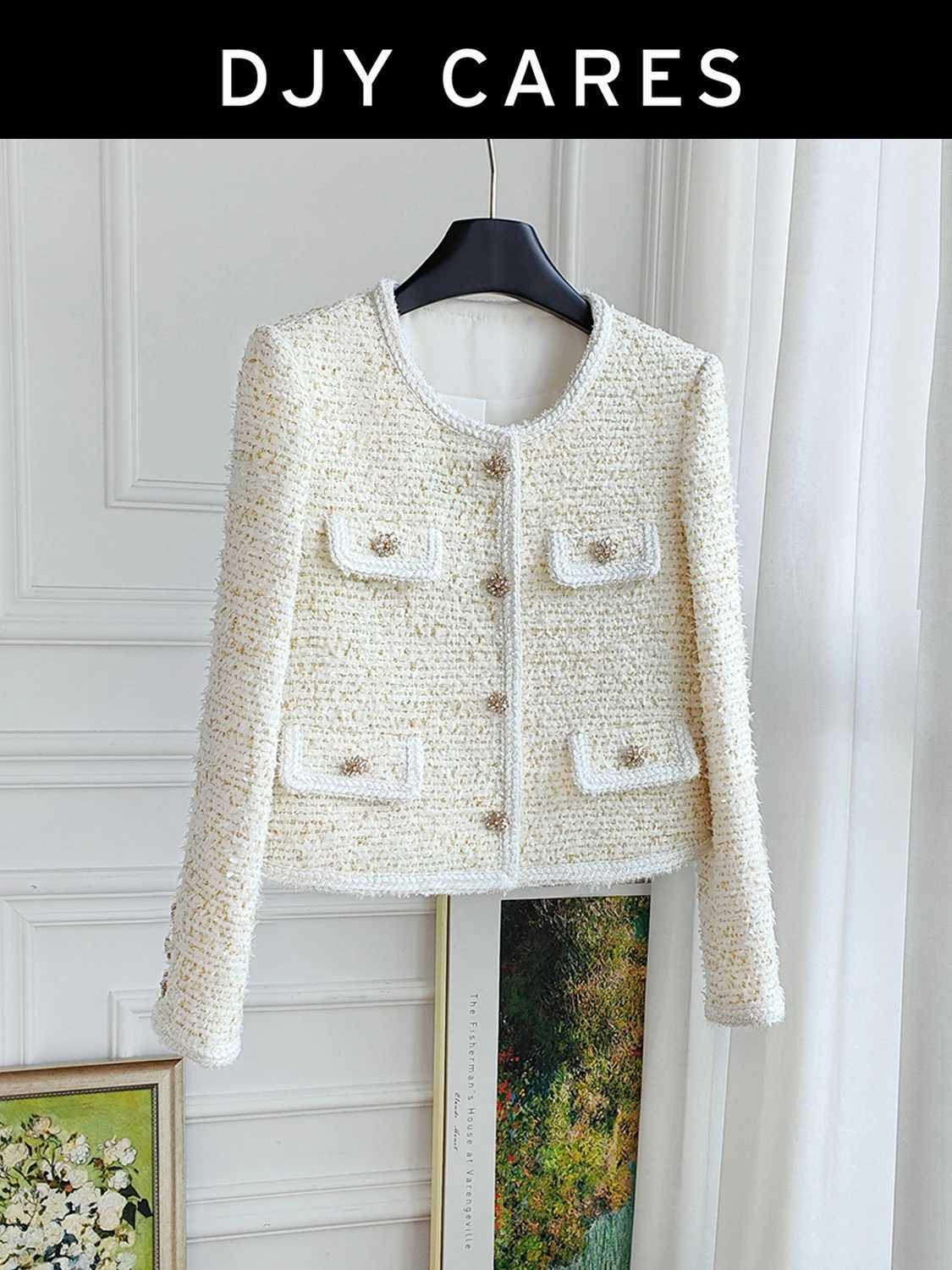 Coarse woolen New coat high-end and gentle white versatile top big size C260917
