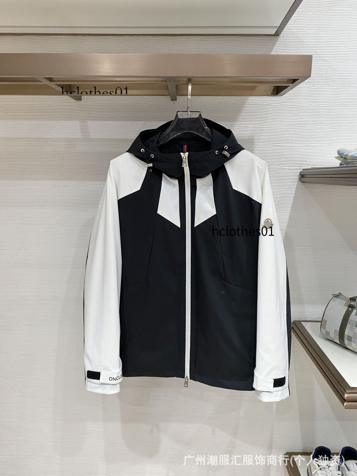 M brand black and white color-blocked hooded windbreaker jacket men with badge logo, windproof, versatile casual coat for export