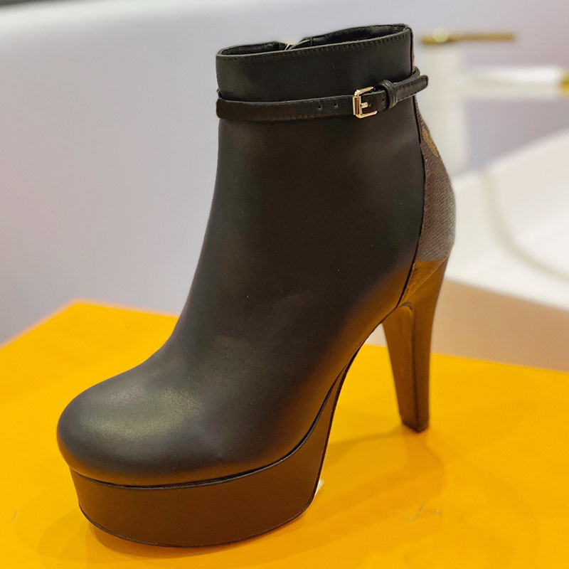 Ankle Boots Designer Womens Round Toe Waterproof Platform Super High Heels Short Boots Metal Buckle Decorative Strap Side Zipper Patchwork Leather F