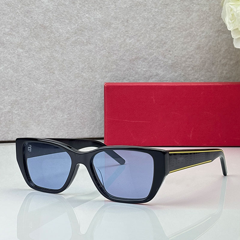 Rectangular Sunglasses Light Blue Sunshade Lens Black Acetate Frame Leg Brand Design Gold Line Logo D24S Classic Designer Style Comes with Packaging