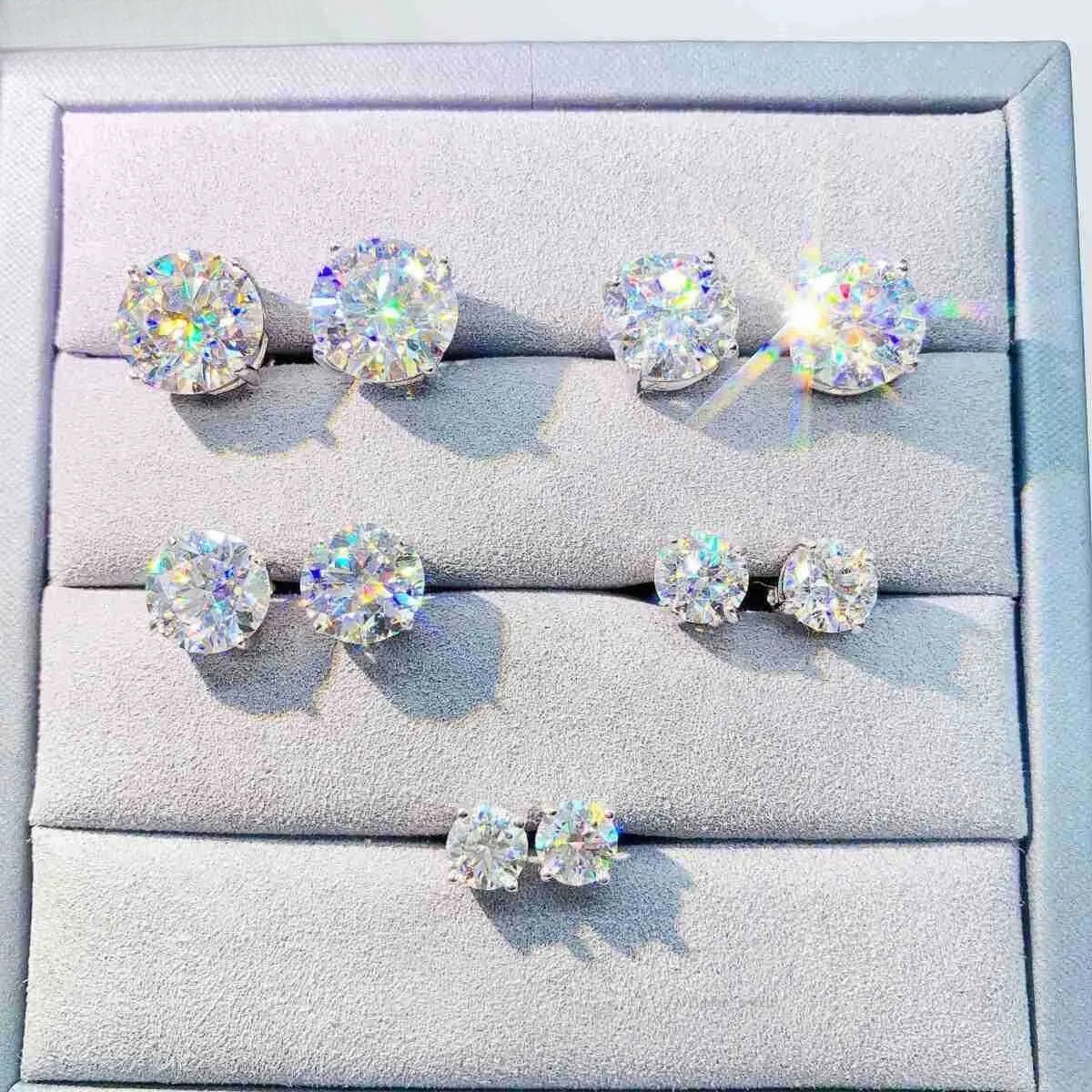 Designer Dia VVS Round S 10K 14K Solid Gold Stud Women Men Moissanite Earrings 72c